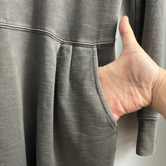 GAP MEDIUM Gray Sweater Dress Long Sleeve Lagenlook with Pockets Distressed Fade - Picture 7 of 11